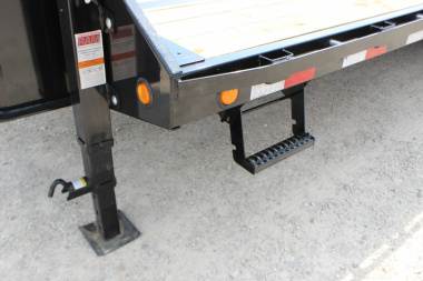 New 2026 PJ Trailer LD 25' Gooseneck Flatbed Trailer