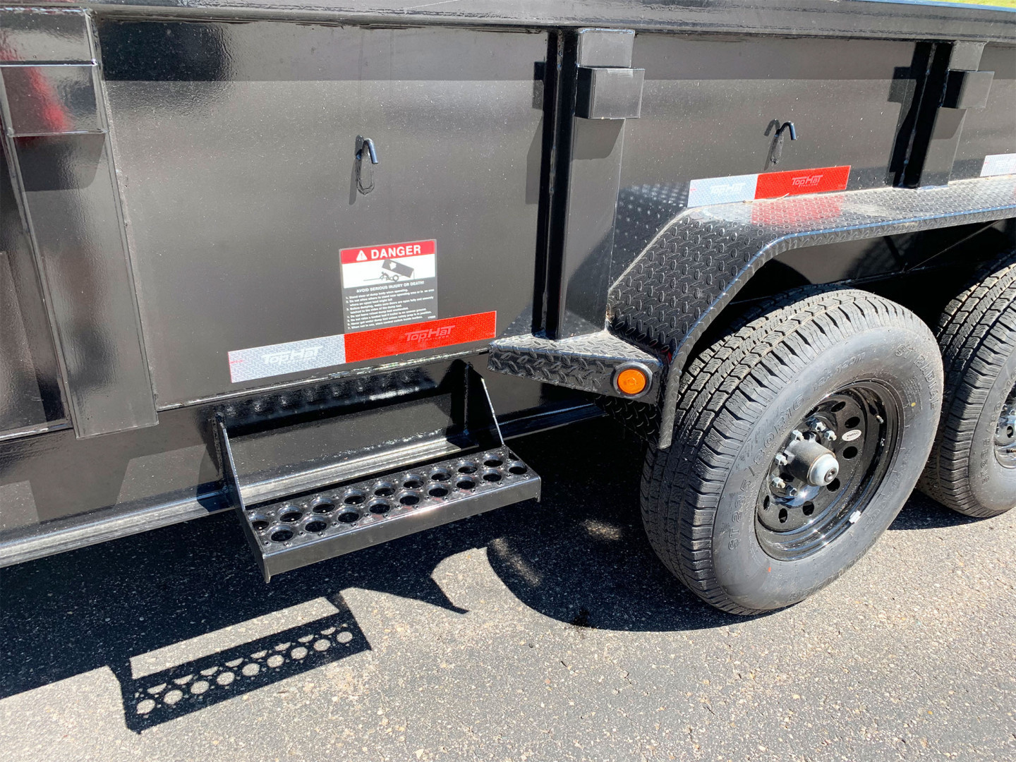 New 2025 Top Hat 7x14 Heavy Duty Dump Trailer!