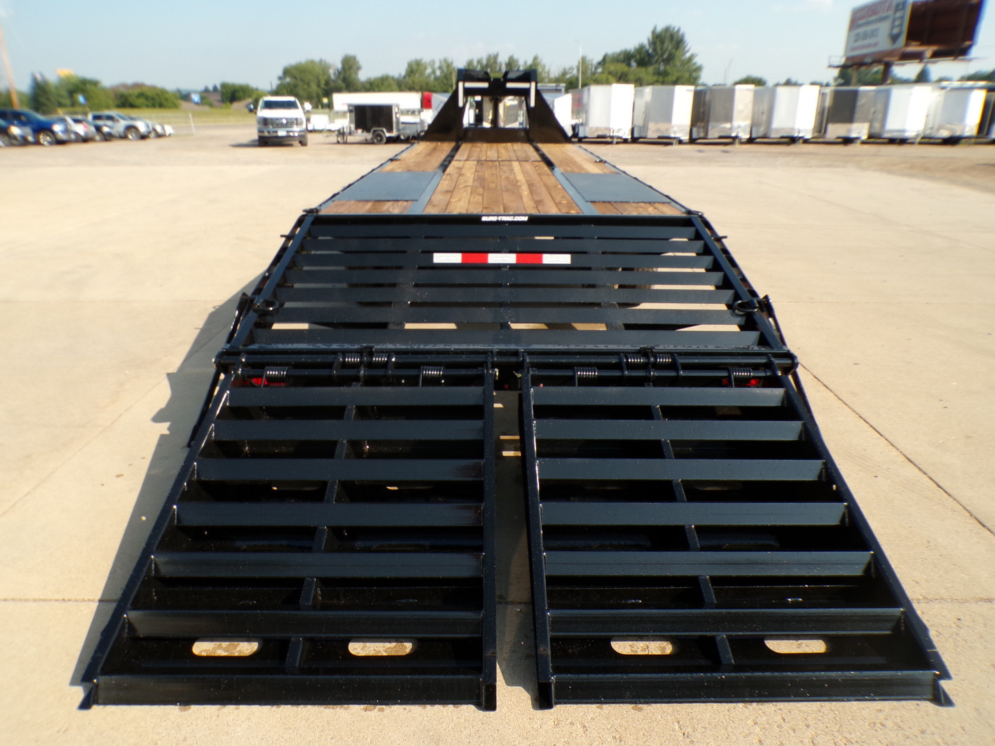 New 2025 Sure-Trac 8.5 x 23+5 HD LP GN 22.5K Deckover Trailer - 262