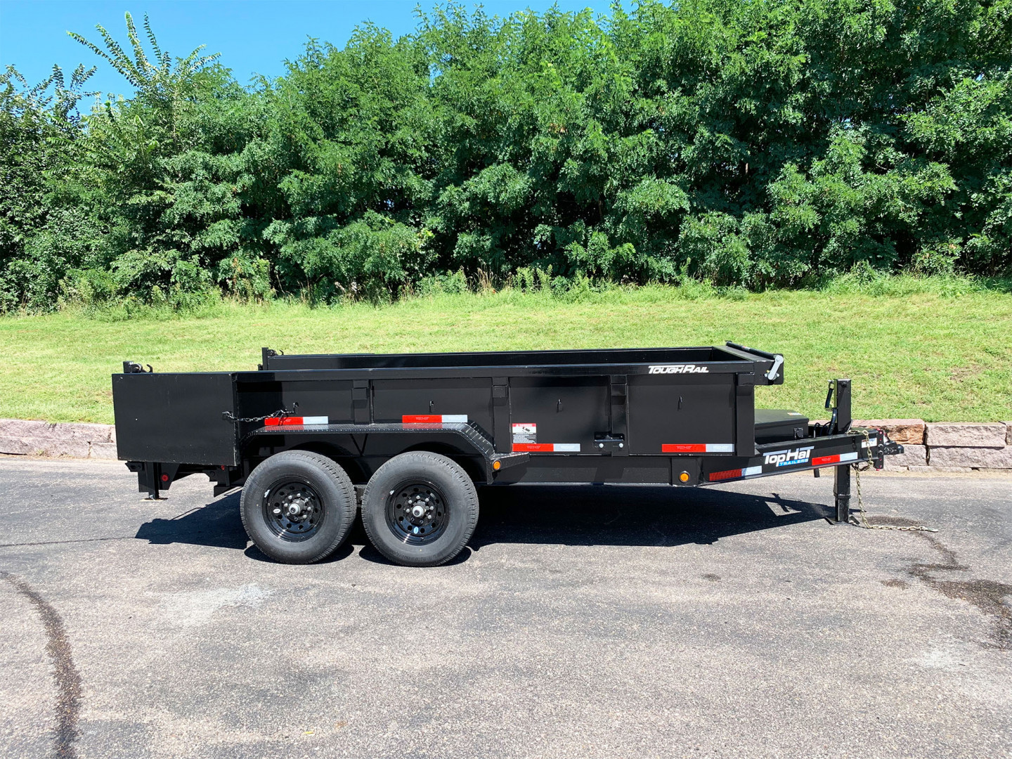 New 2025 Top Hat 7x14 Heavy Duty Dump Trailer!