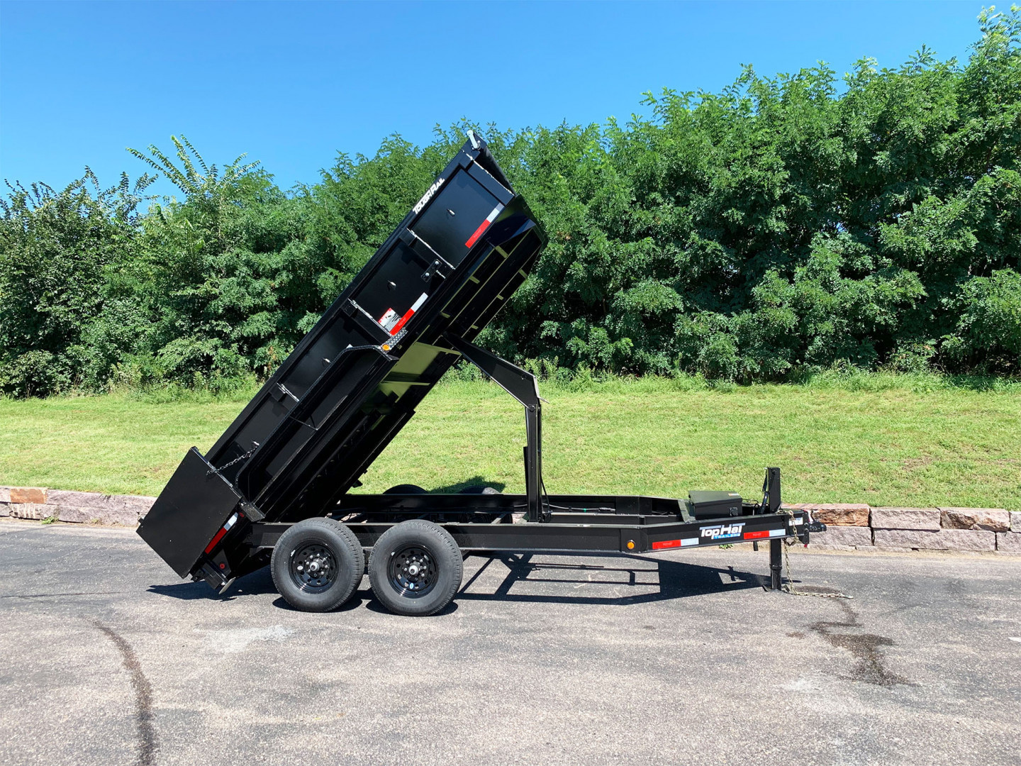 New 2025 Top Hat 7x14 Heavy Duty Dump Trailer!