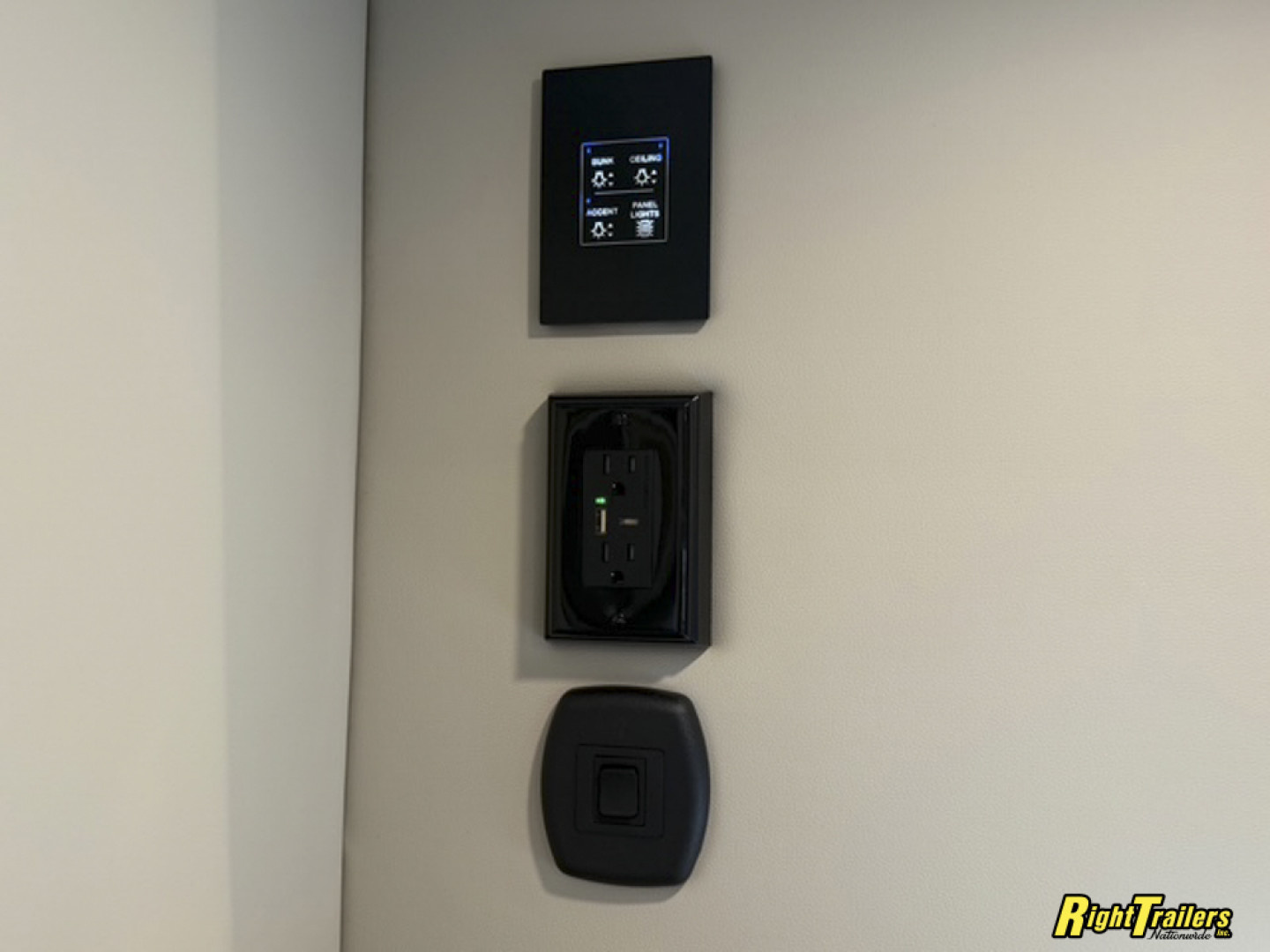 New 2026 Renegade RV Classic 45CBF with 2 Baths