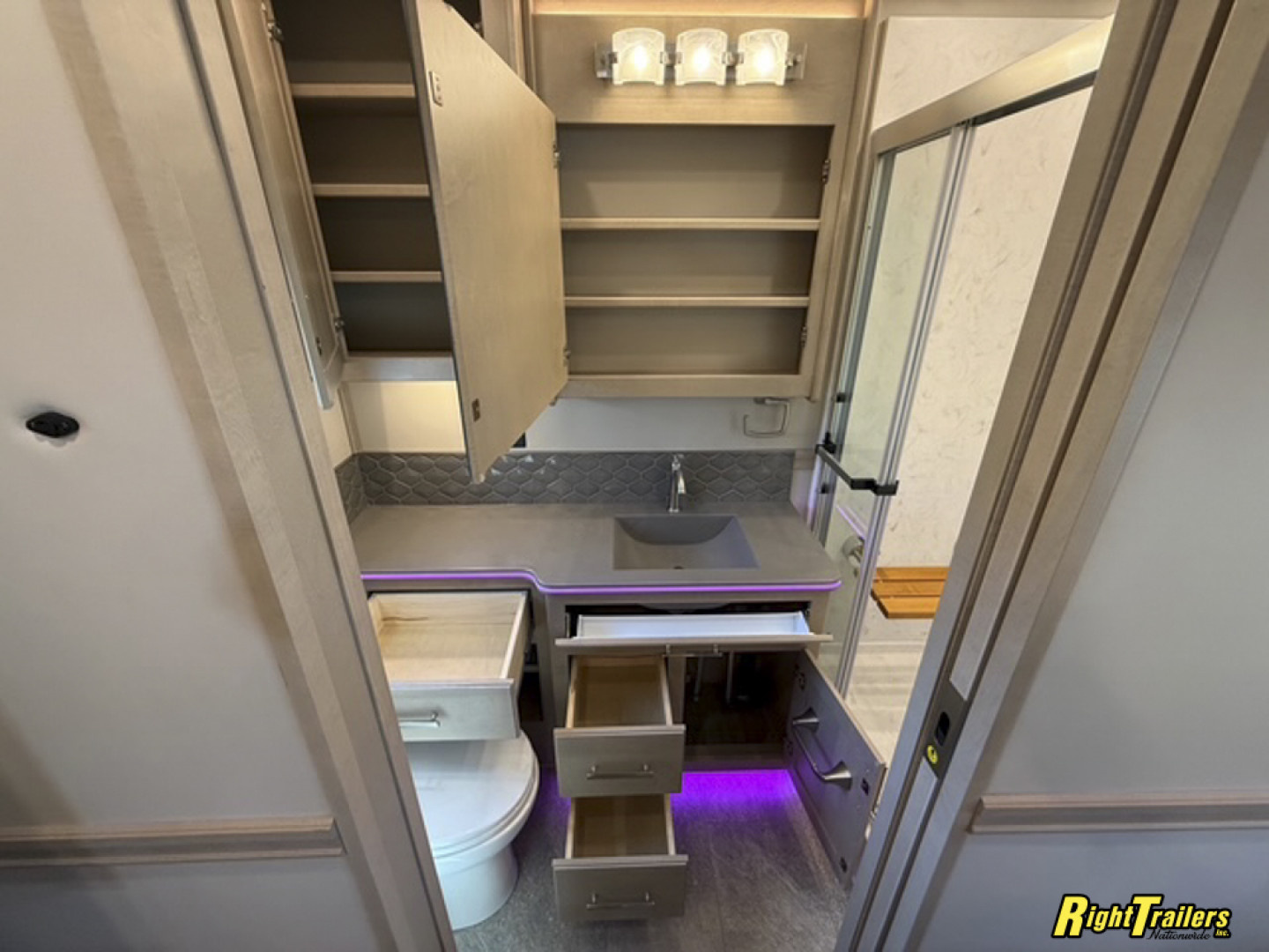 New 2026 Renegade RV Classic 45CBF with 2 Baths