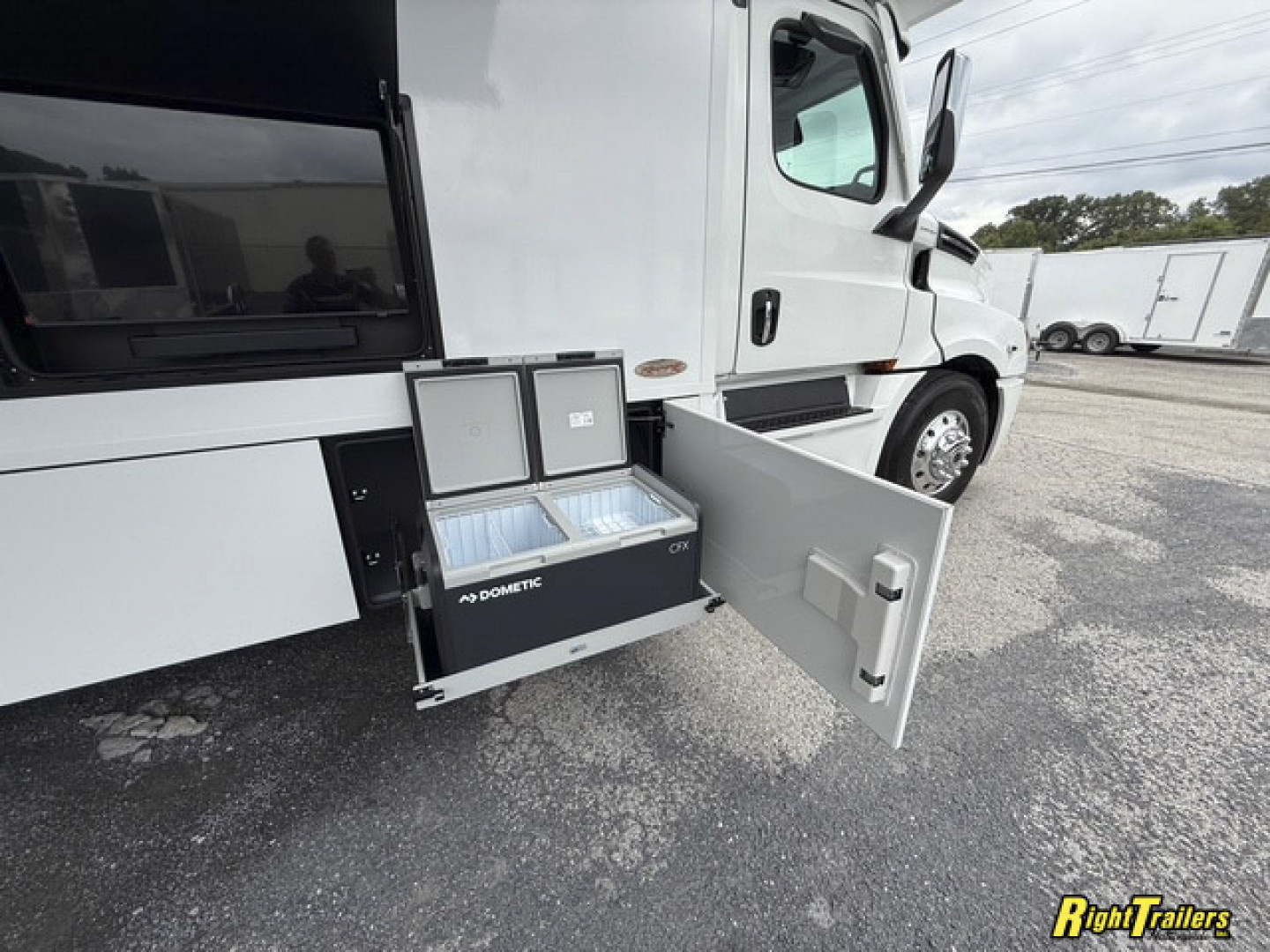 New 2026 Renegade RV Classic 45CBF with 2 Baths