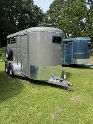 New 2025 Calico Trailers CAL2HDD Horse Trailer