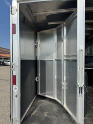 Used 2017 Featherlite Trailers 3H GN Legend Series Horse Trailer