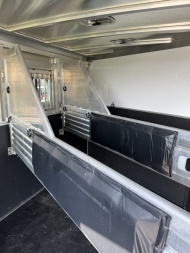 Used 2017 Featherlite Trailers 3H GN Legend Series Horse Trailer