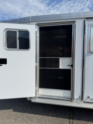 Used 2017 Featherlite Trailers 3H GN Legend Series Horse Trailer