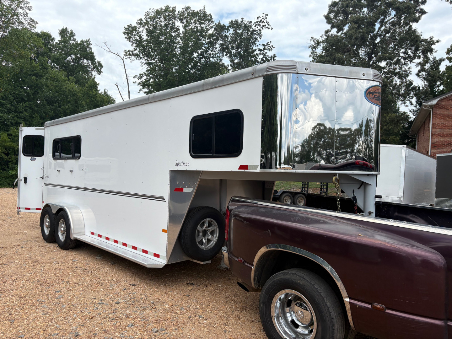 Used 2019 Sundowner 3H GN Horse Trailer
