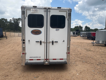 Used 2019 Sundowner 3H GN Horse Trailer