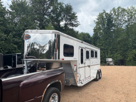 Used 2019 Sundowner 3H GN Horse Trailer
