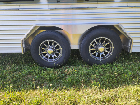 New 2026 Frontier 8 x 20 Stock Low 8 Pen/ Stock Combo Trailer