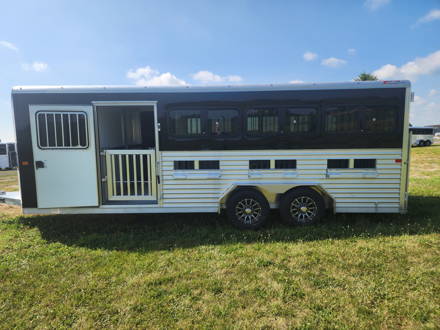 New 2026 Frontier 8 x 20 Stock Low 8 Pen/ Stock Combo Trailer (NO TRADE)