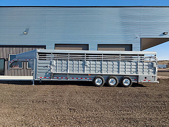 New 2025 GR 28' Gooseneck Stock Trailer 21K