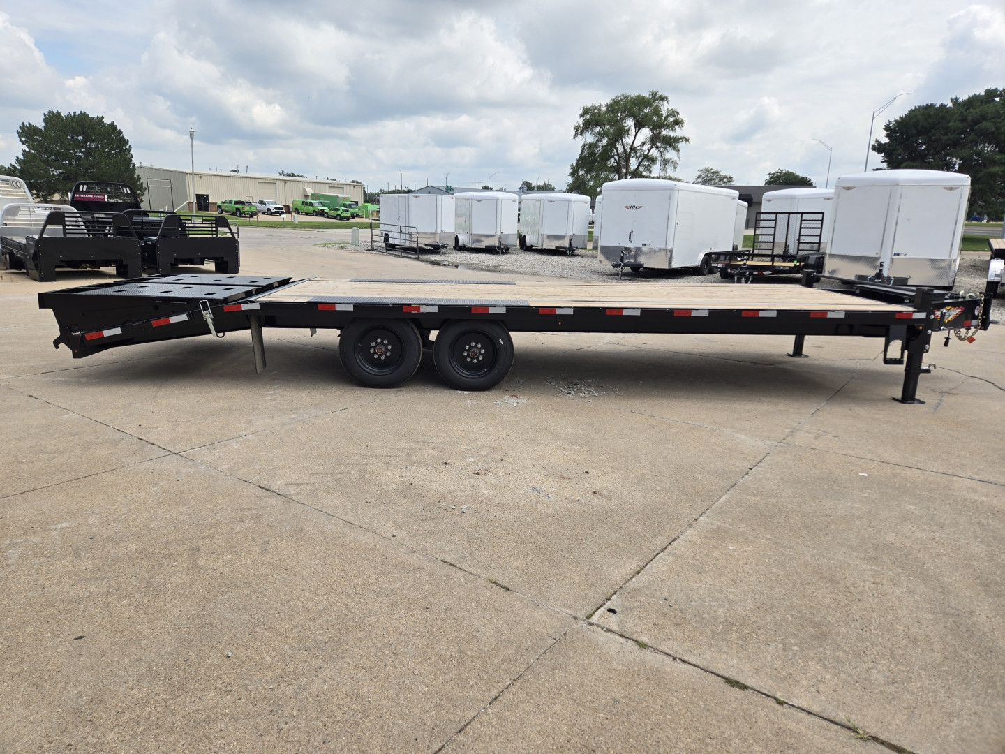 Used 2025 H&H Trailers 20+5 17.6K Equipment Trailer