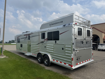 Used 2022 4-Star Trailers 2+1 Trail Boss LQ Horse Trailer