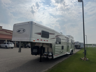 Used 2022 4-Star Trailers 2+1 Trail Boss LQ Horse Trailer