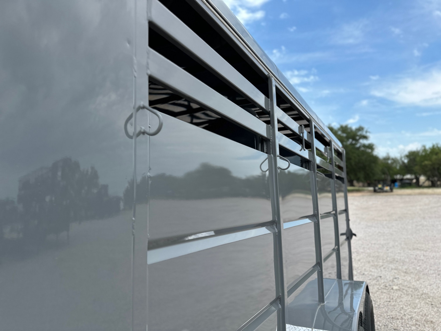 New 2026 Delco 6'x16'x7' 3 Horse Slant Trailer