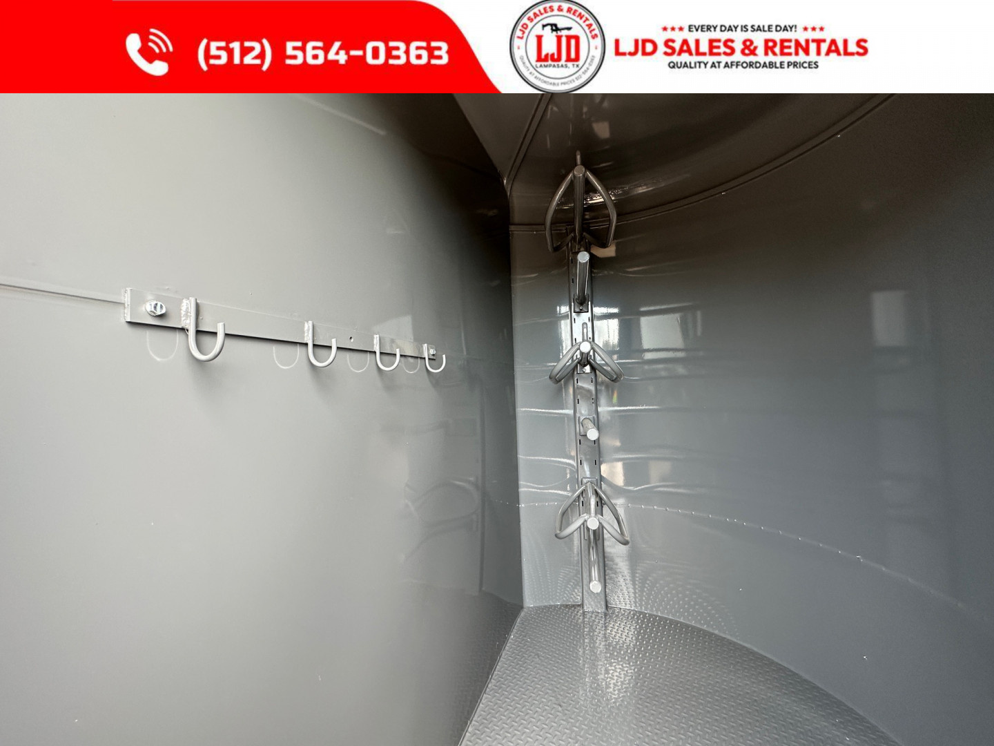 New 2026 Delco - 6'x16'x7' - 3 Horse Slant Trailer