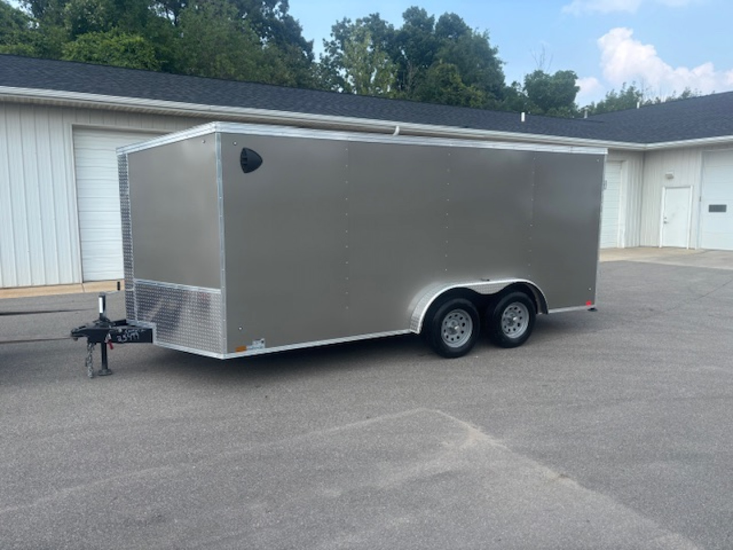 New 2026 Discovery Trailers 7.5x16 Enclosed Trailer V-Nose Ramp Door