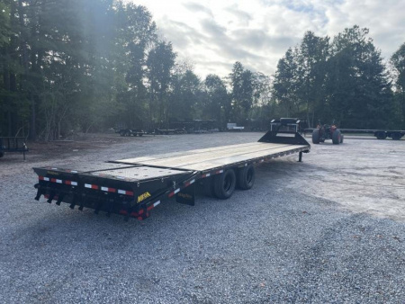 New 2026 Big Tex 30+5 22GN Gooseneck w/ Mega Ramps 23900 GVWR