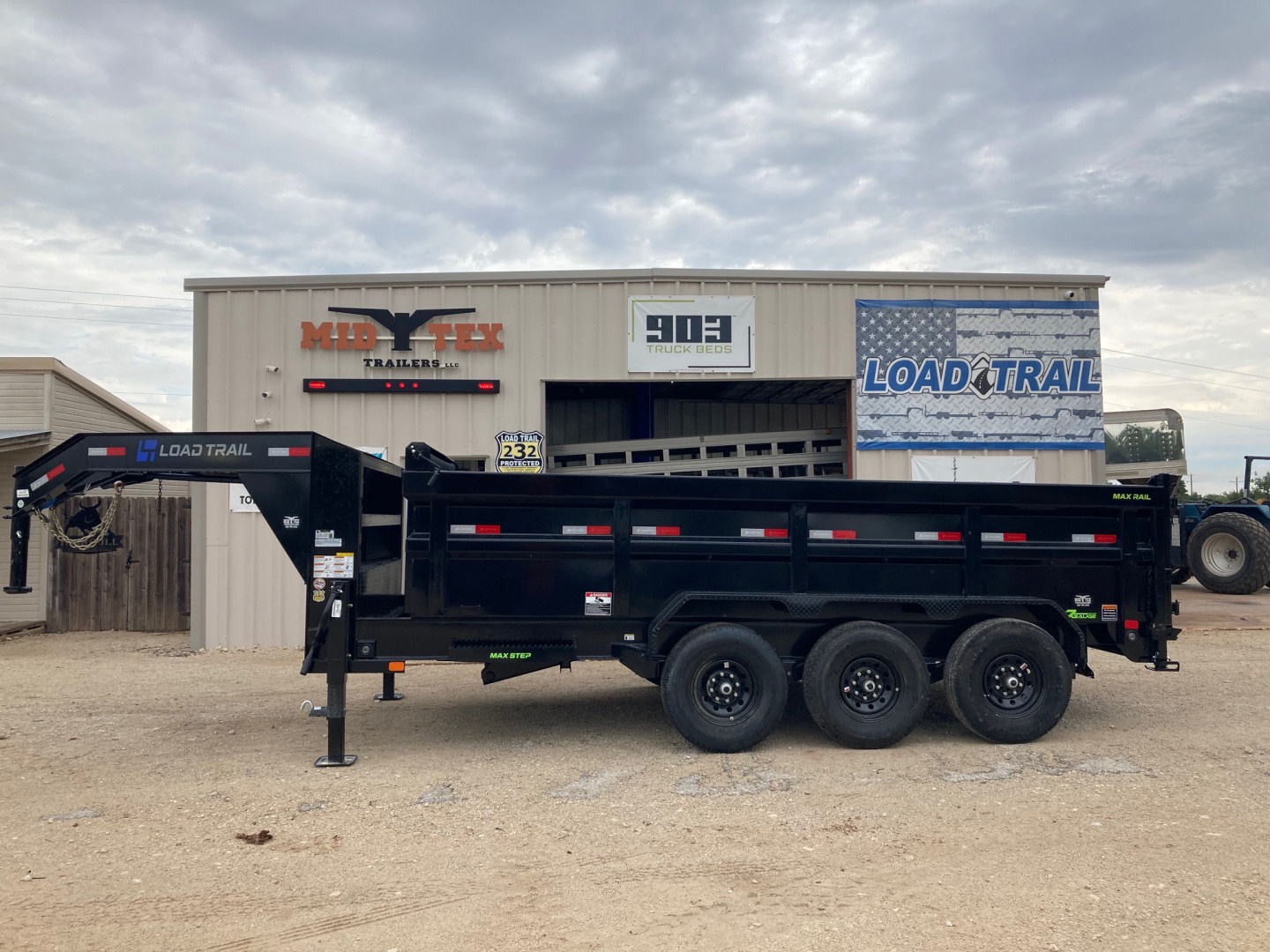 New 2026 Load Trail GD 16' x 83" Triple Axle Gooseneck Low-Pro Dump Trailer 36" Sides