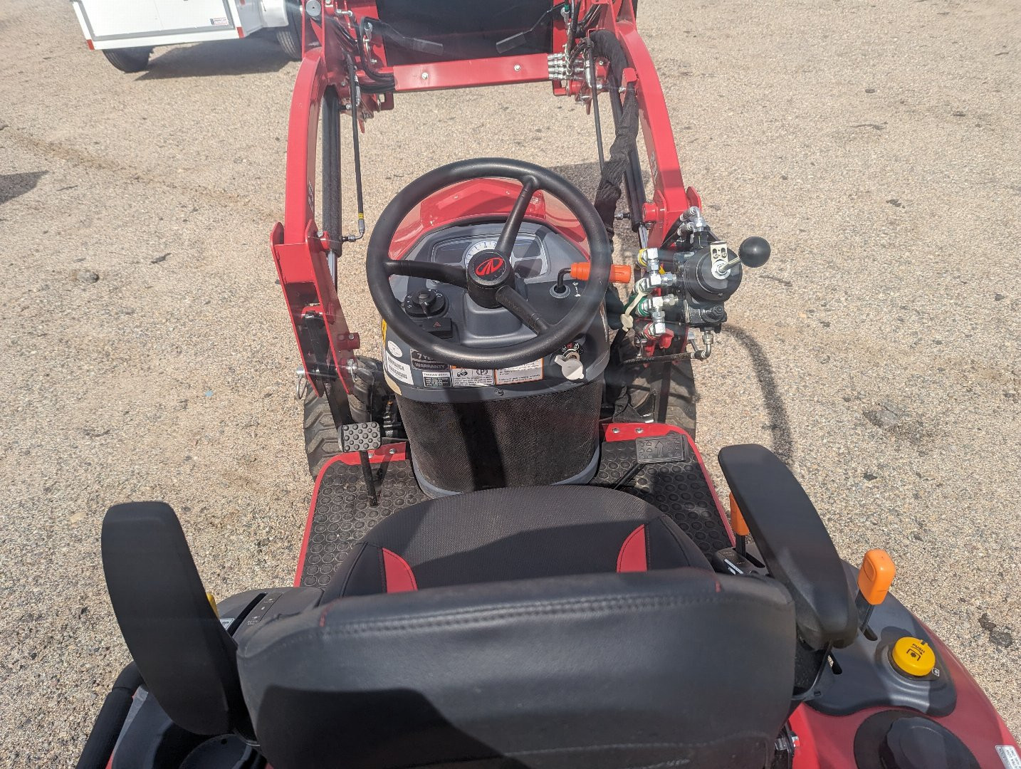 New 2025 Mahindra eMax 20S HST Tractor