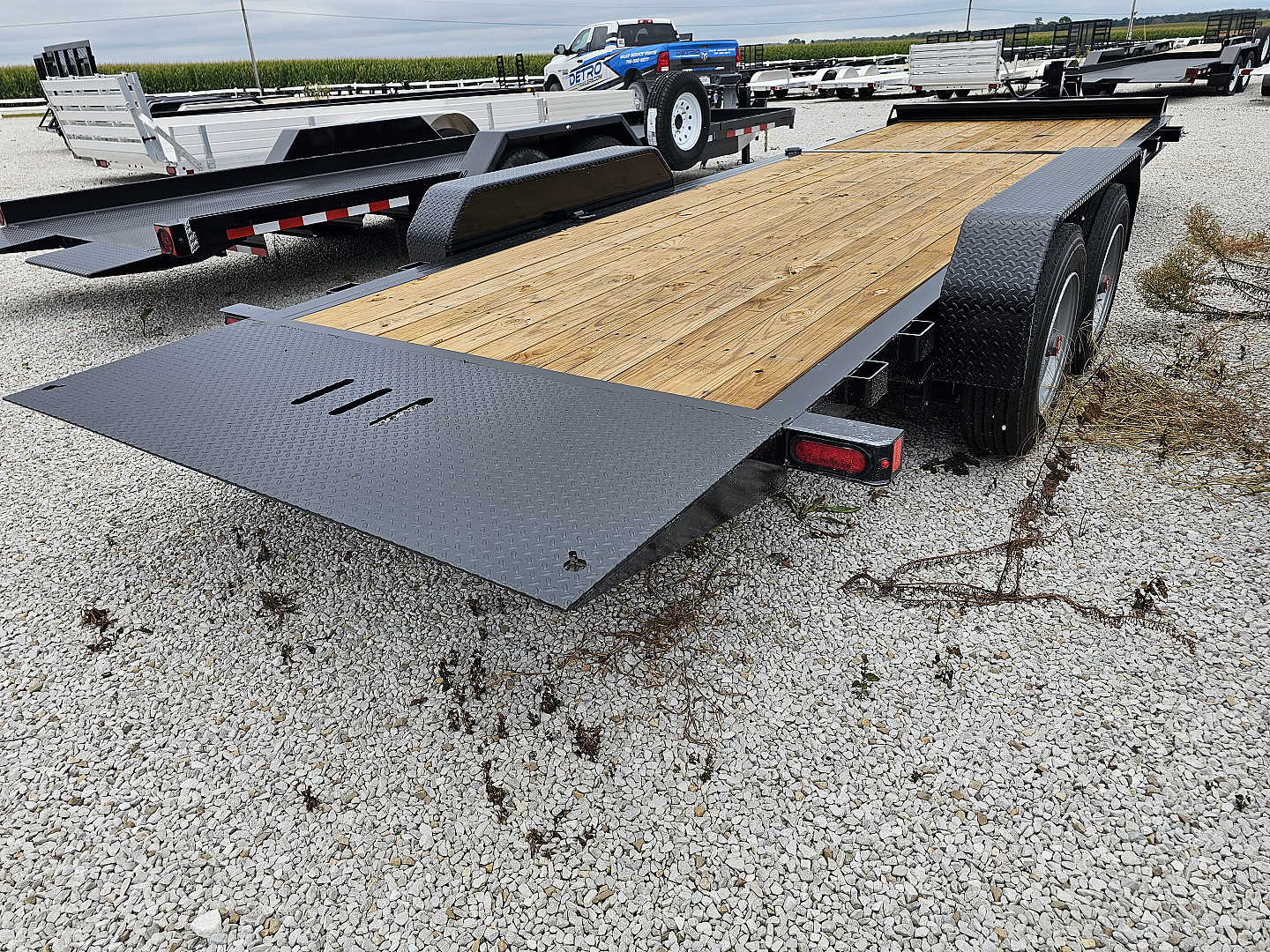 New 2026 Sure-Trac 82" x 22' (16+6) 17.6K Pro Series Beam Tilt Equipment Trailer