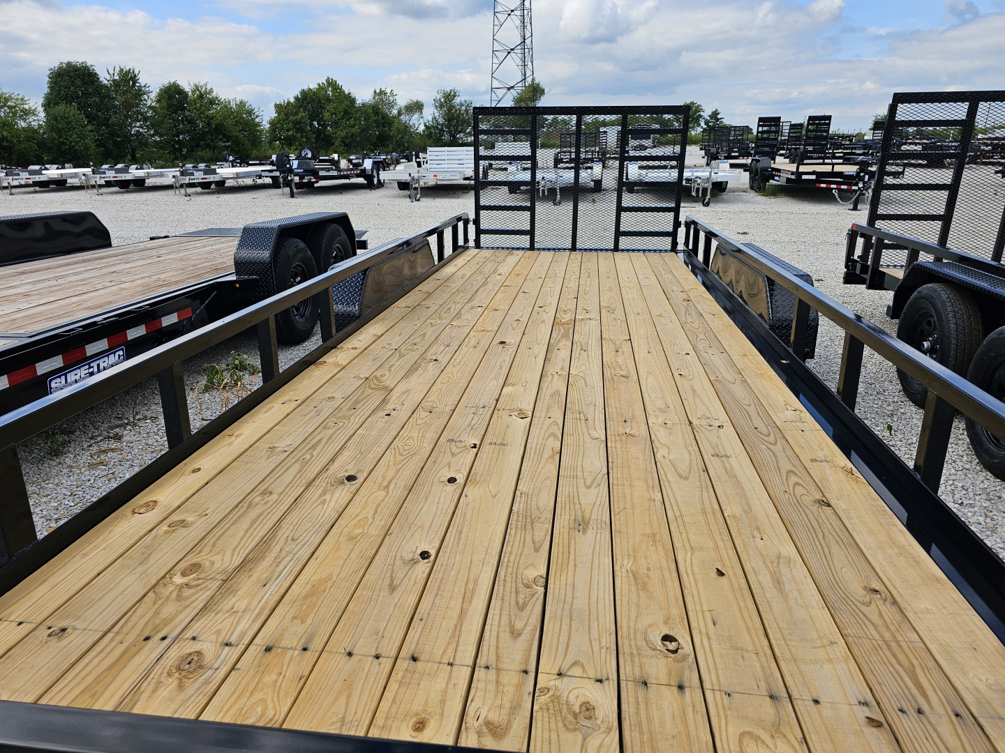 New 2026 Sure-Trac 7 x 20 7K Tube Top Utility Trailer