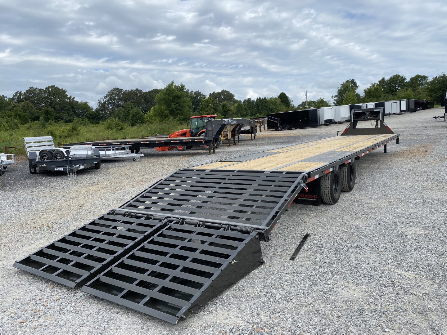 New 2026 MAXXD 102"X40' 25K Gooseneck Flatbed Trailer