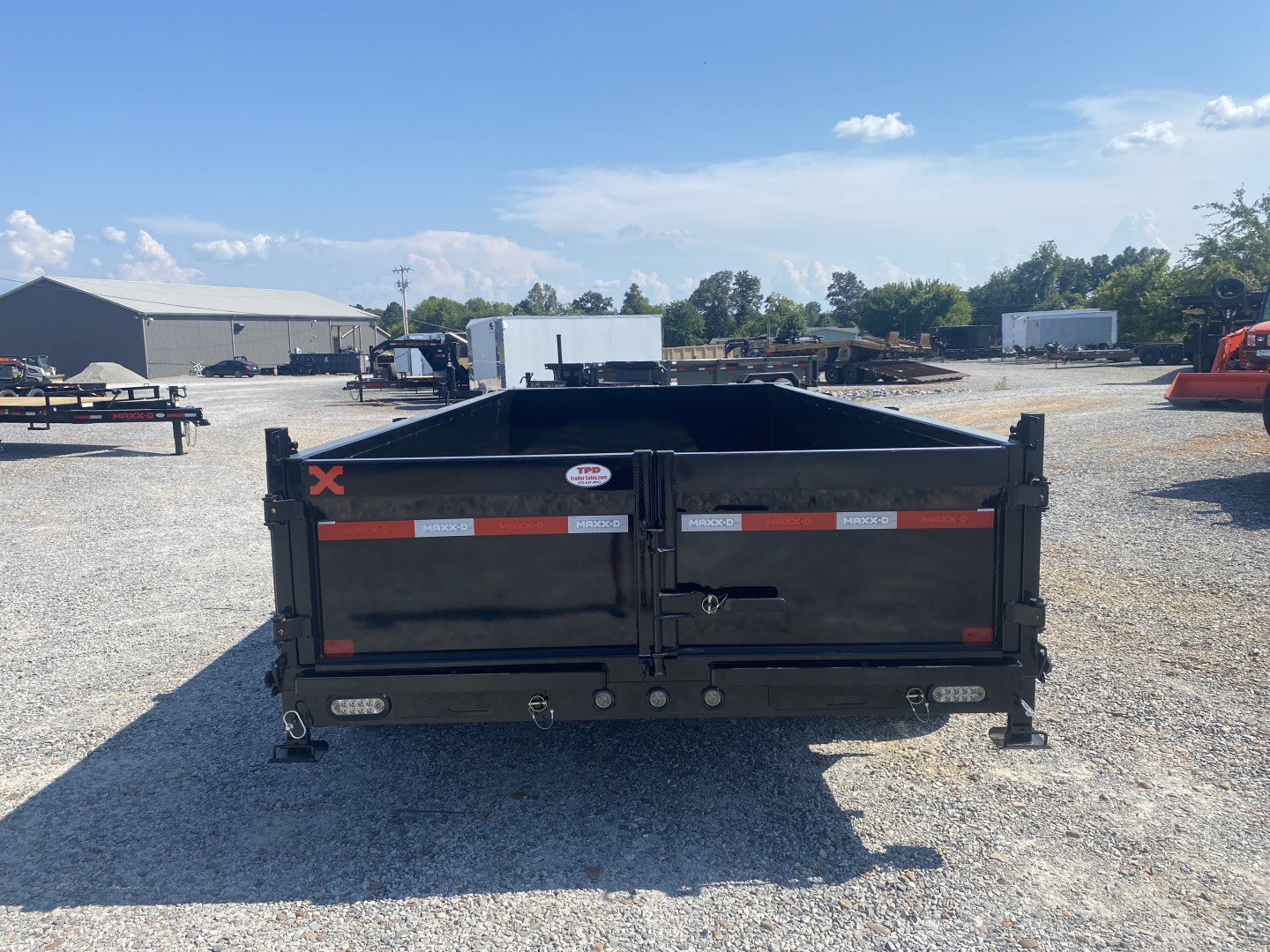 New 2026 MAXXD 83"x16' 17.5k Dump Trailer