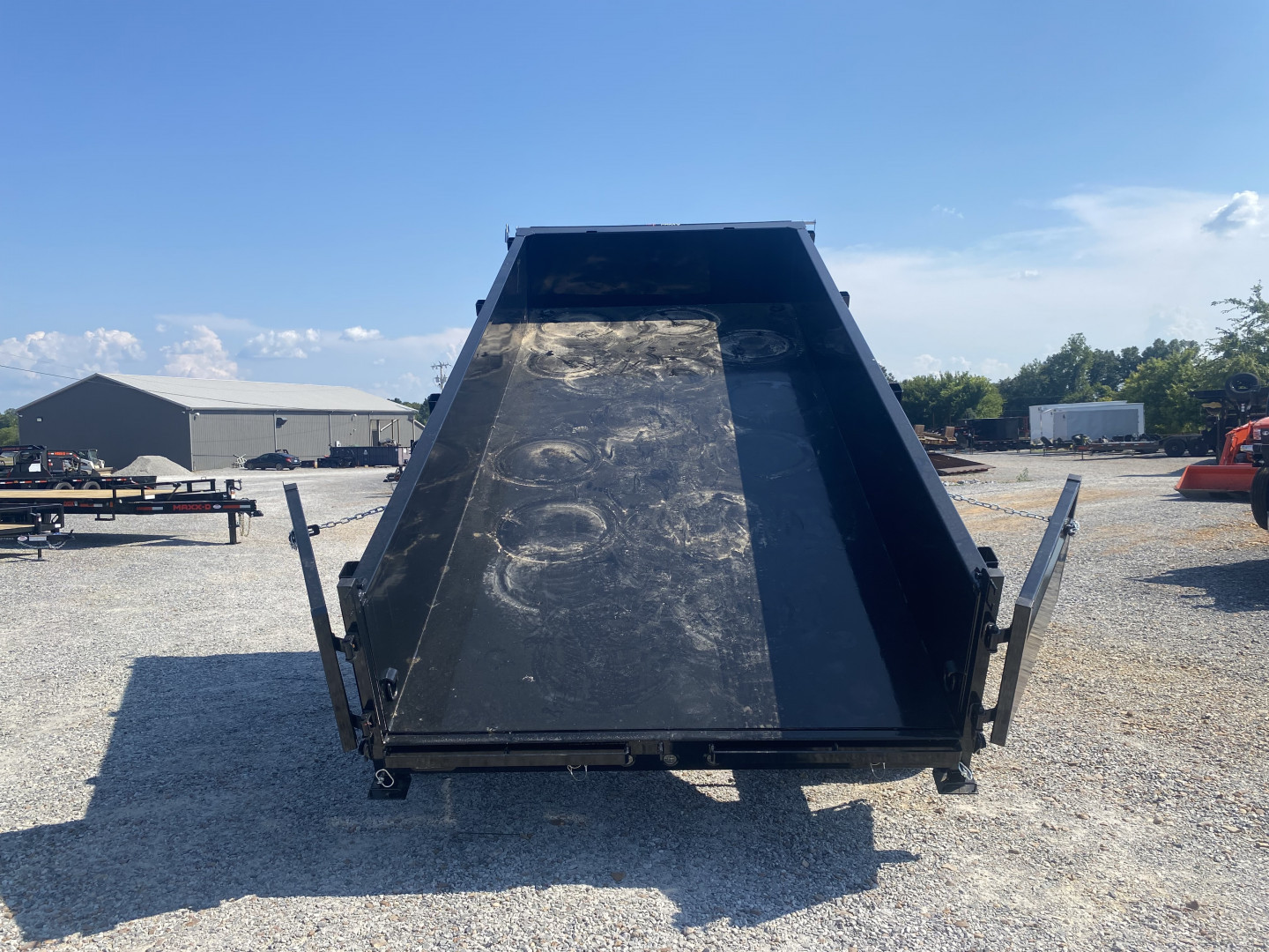 New 2026 MAXXD 83"x16' 17.5k Dump Trailer