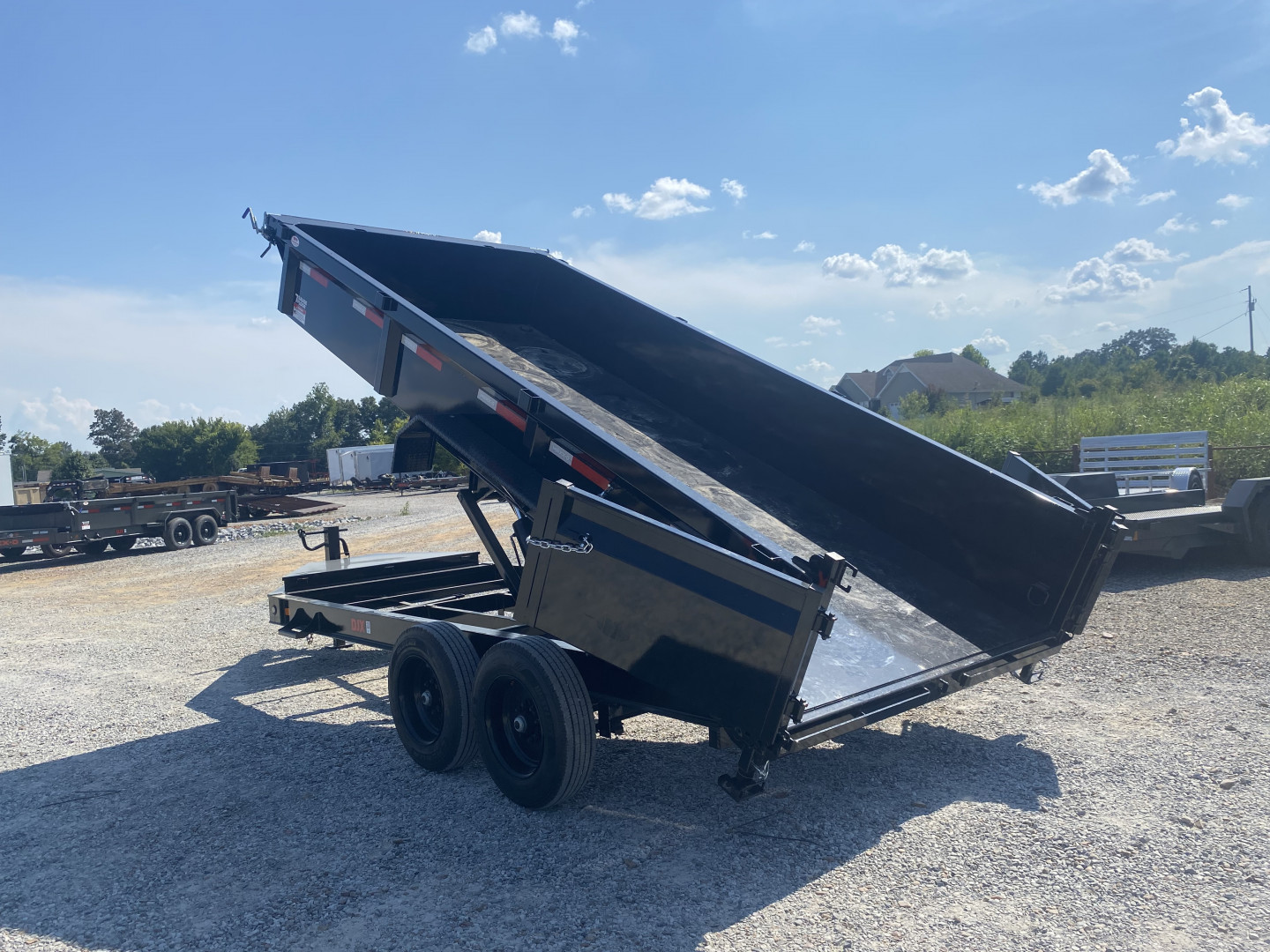 New 2026 MAXXD 83"x16' 17.5k Dump Trailer