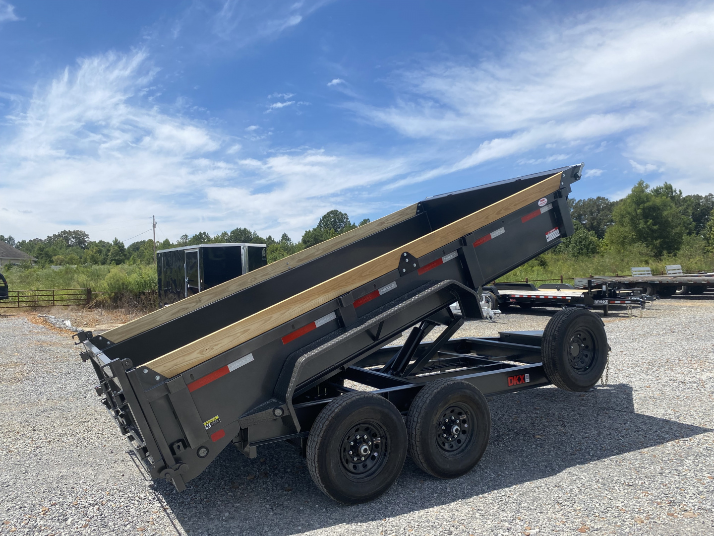 New 2026 MAXXD 83"x14' 14k Dump Trailer