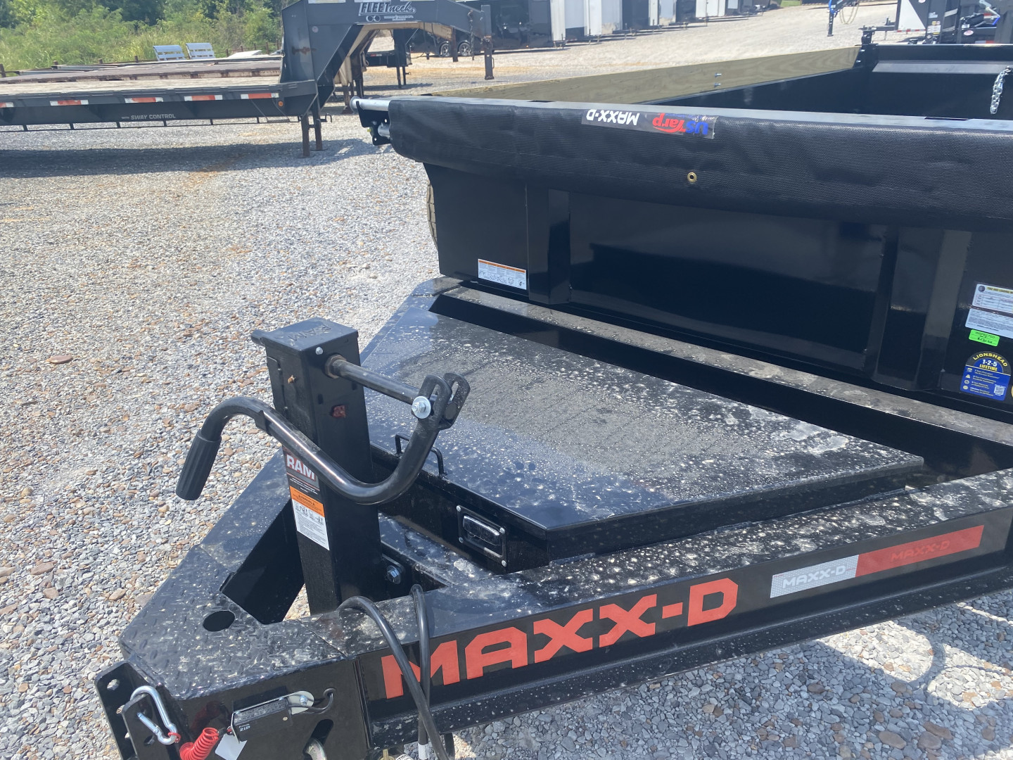 New 2026 MAXXD 83"x14' 14k Dump Trailer