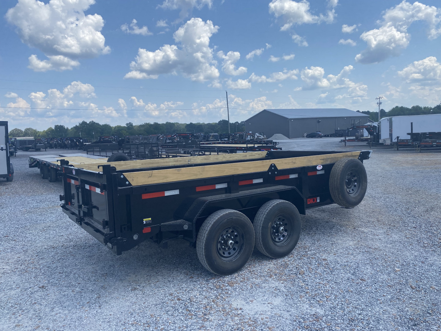 New 2026 MAXXD 83"x14' 14k Dump Trailer