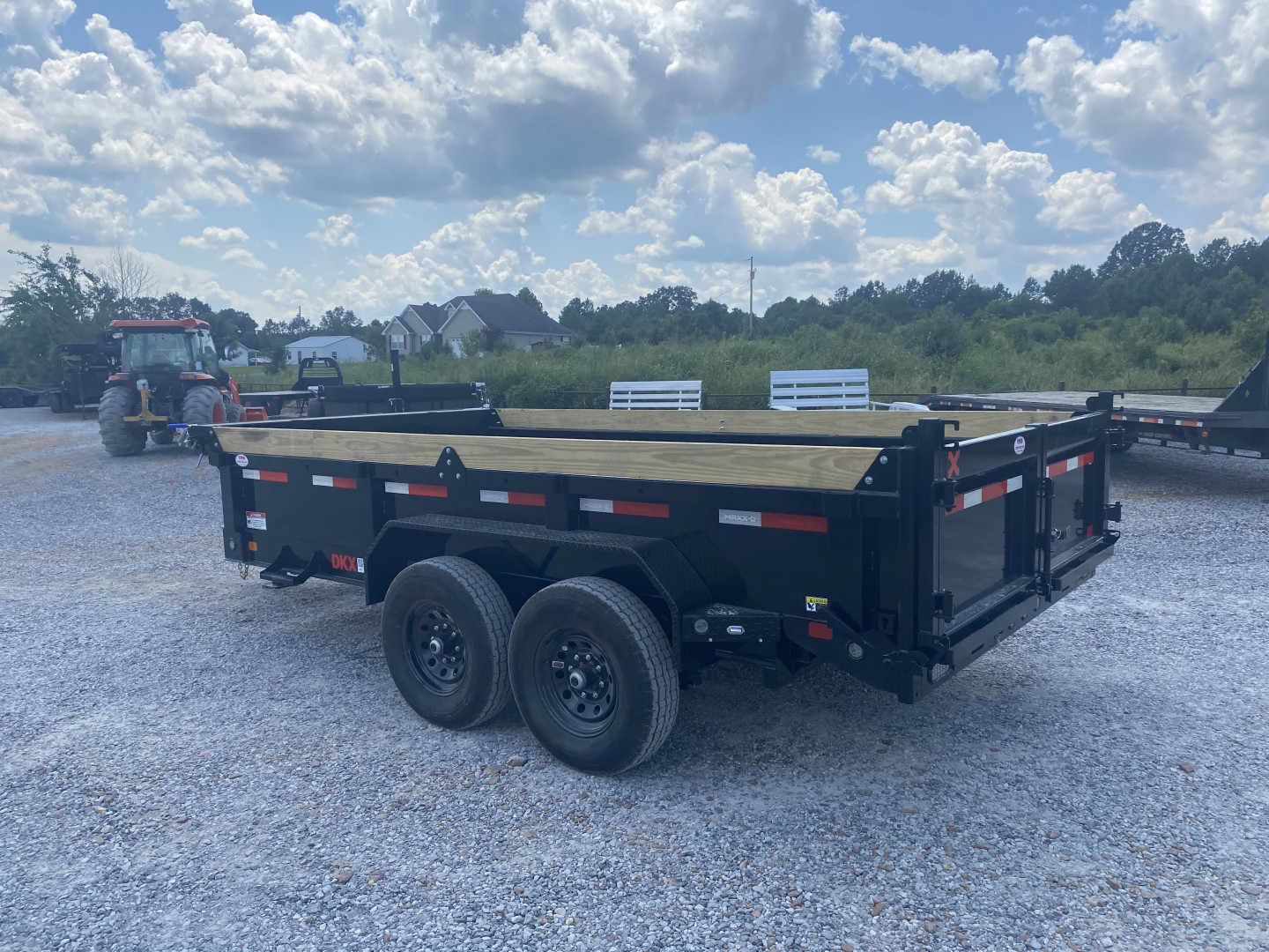 New 2026 MAXXD 83"x14' 14k Dump Trailer