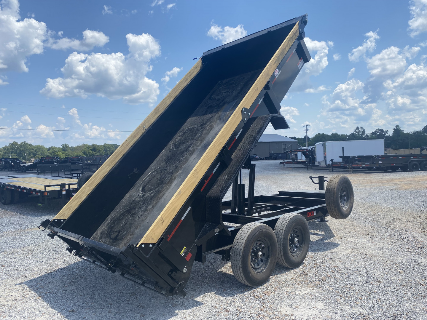 New 2026 MAXXD 83"x14' 14k Dump Trailer