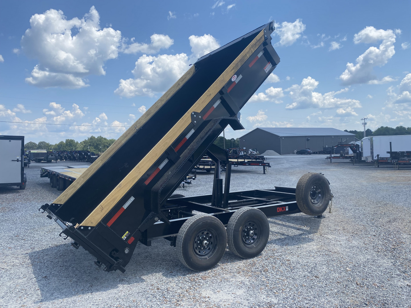 New 2026 MAXXD 83"x14' 14k Dump Trailer