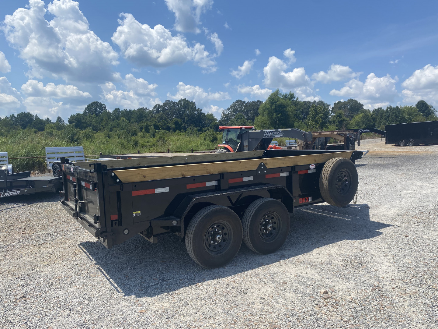 New 2026 MAXXD 83"x14' 14k Dump Trailer