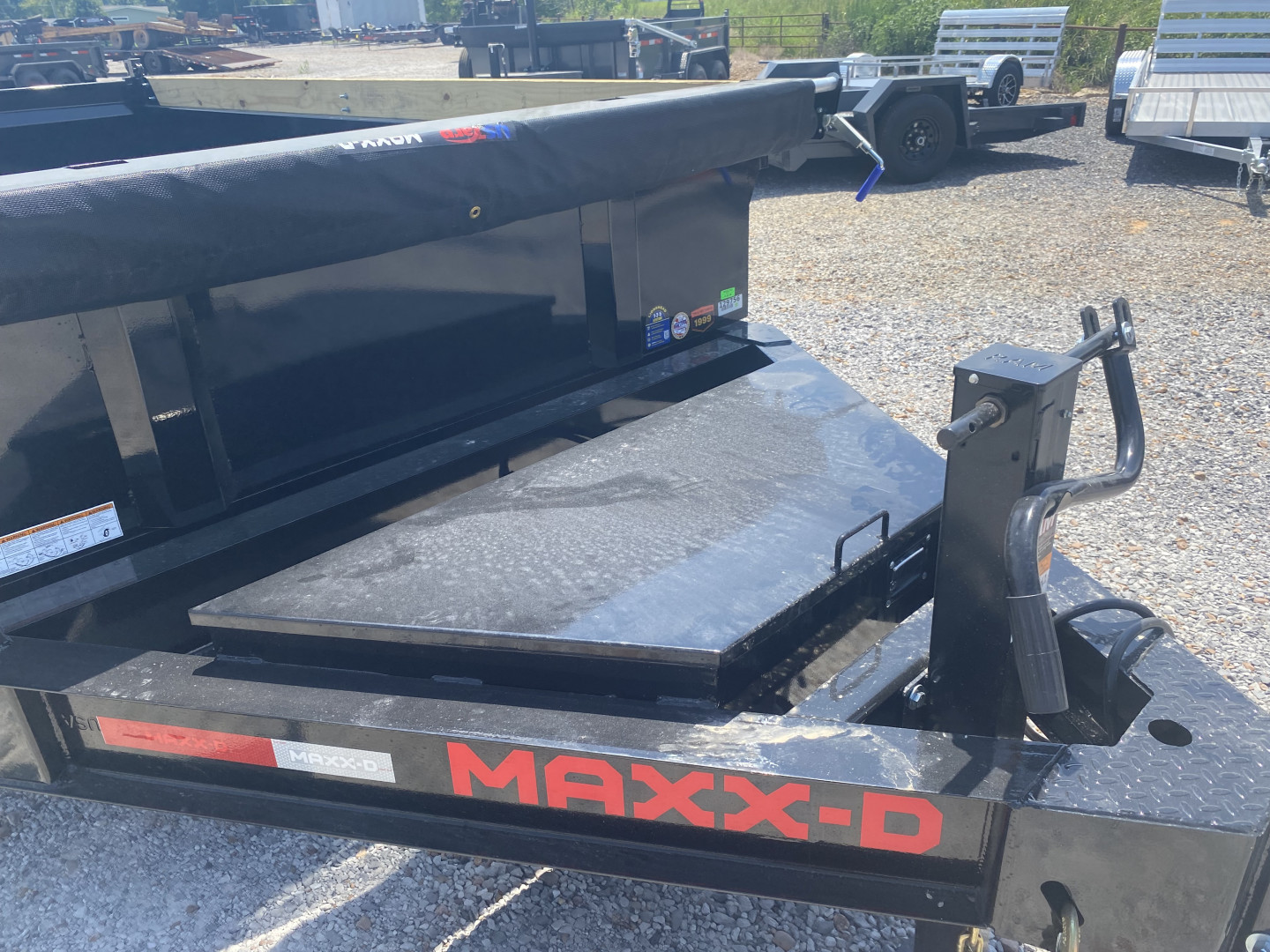 New 2026 MAXXD 83"x14' 14k Dump Trailer