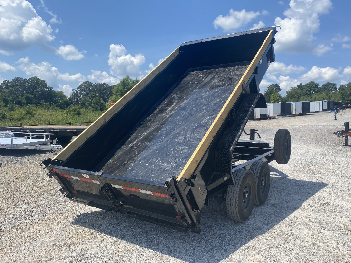 New 2026 MAXXD 83"x14' 14k Dump Trailer