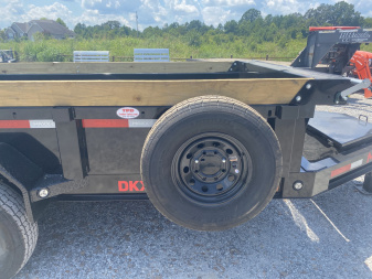 New 2026 MAXXD 83"x14' 14k Dump Trailer