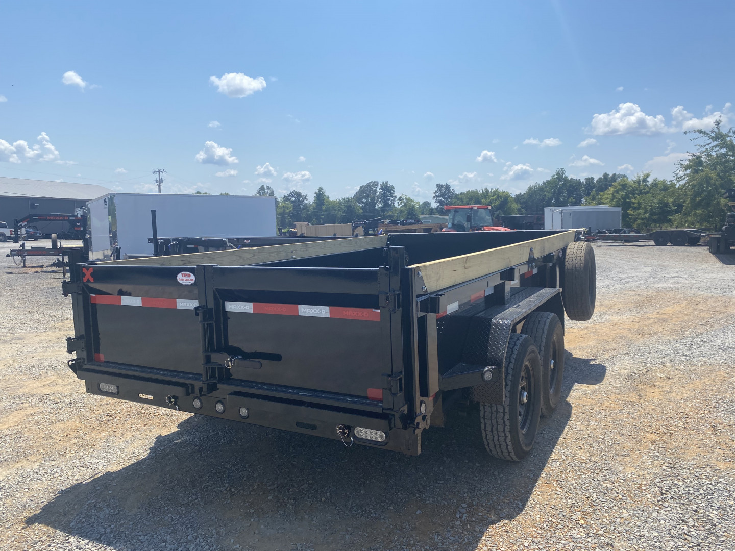 New 2026 MAXXD 83"x14' 14k Dump Trailer