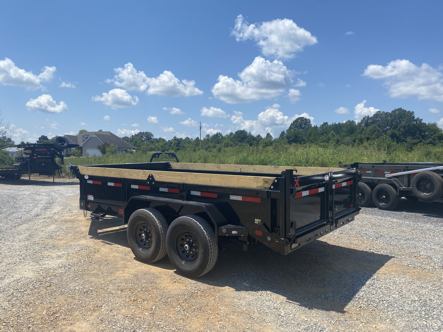 New 2026 MAXXD 83"x14' 14k Dump Trailer