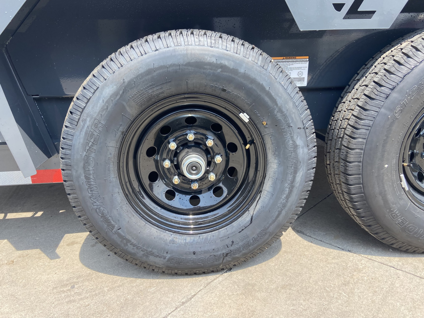 New Lamar 22' Equipment Trailer