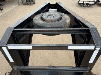 Used 2021 PJ 102"x40' GN Low Pro Flatdeck w/ Duals- LD