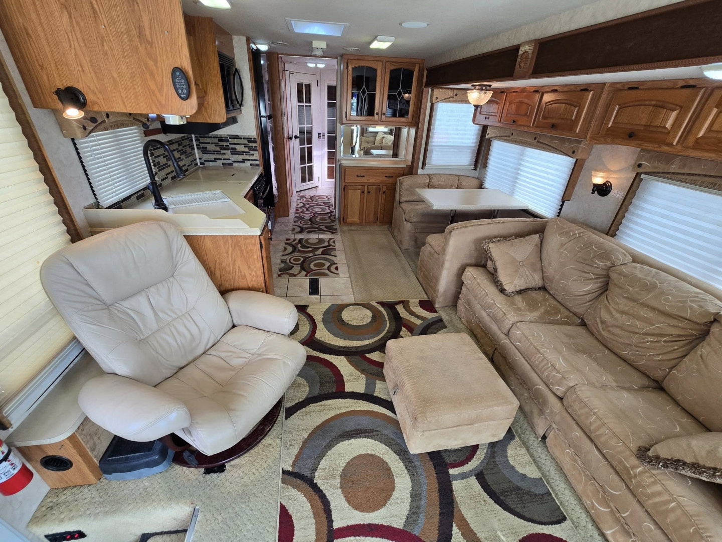 Used 2004 Damon Corporation Intruder 373F Class A