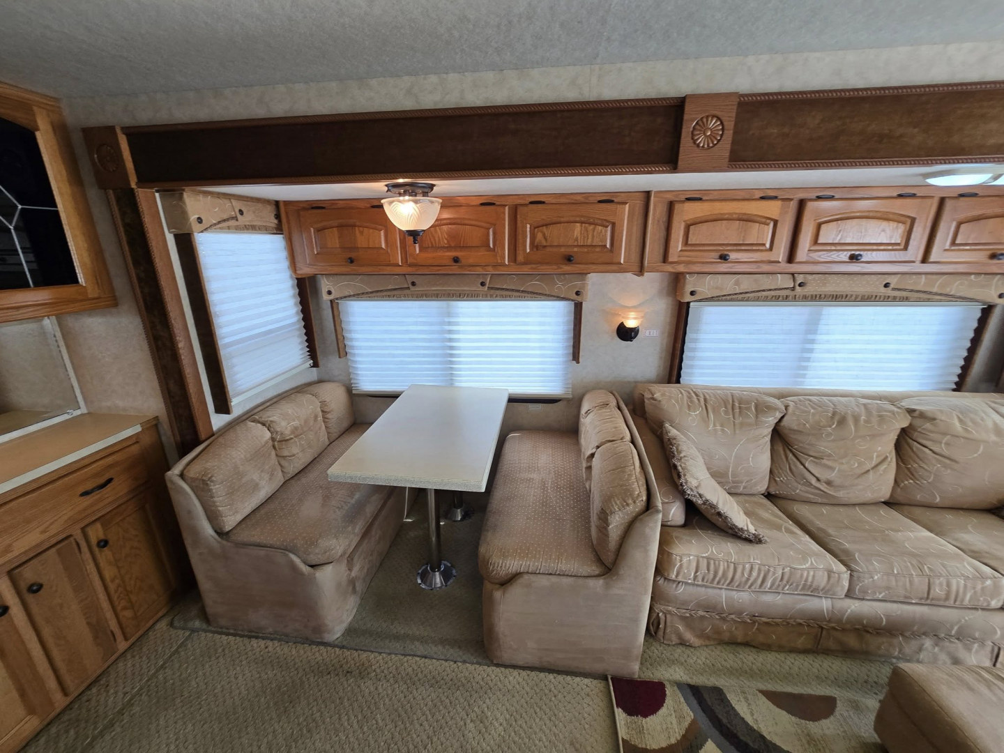 Used 2004 Damon Corporation Intruder 373F Class A