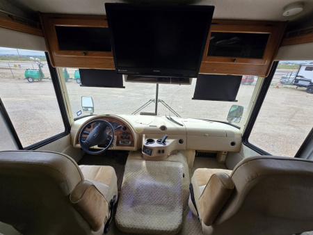 Used 2004 Damon Corporation Intruder 373F Class A